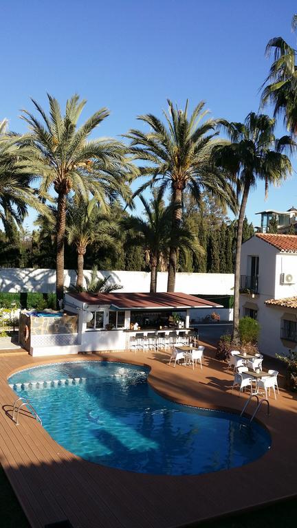 Banus Lodge Marbella Exterior photo